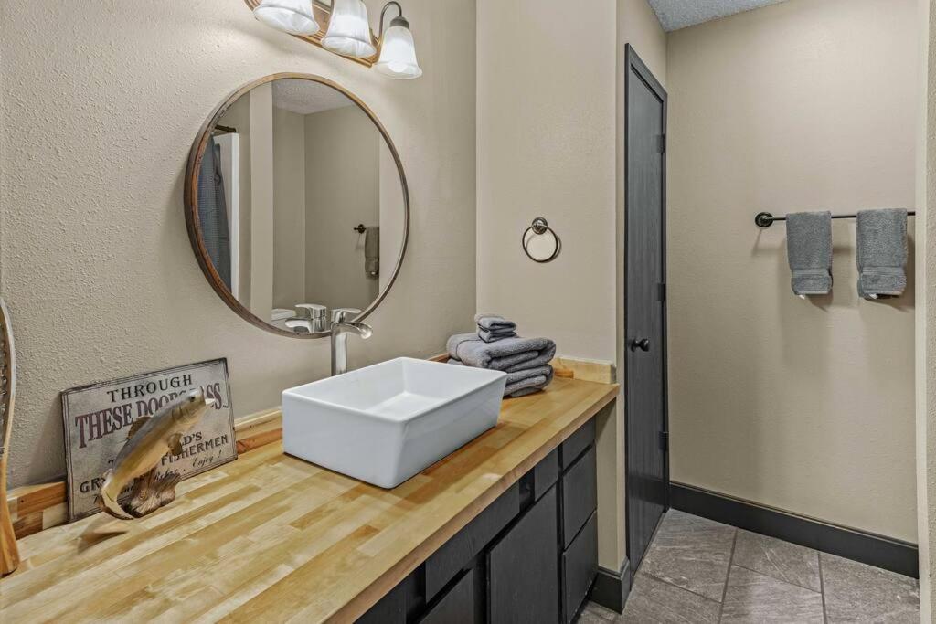 Stonegate Lodge Bear'S Den Kitchen, Pool, Firepit, Wifi ,Smart Tvs Eureka Springs Dış mekan fotoğraf