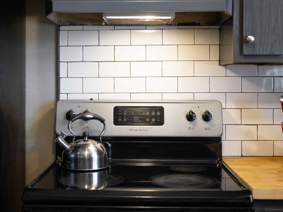 Stonegate Lodge Bear'S Den Kitchen, Pool, Firepit, Wifi ,Smart Tvs Eureka Springs Dış mekan fotoğraf